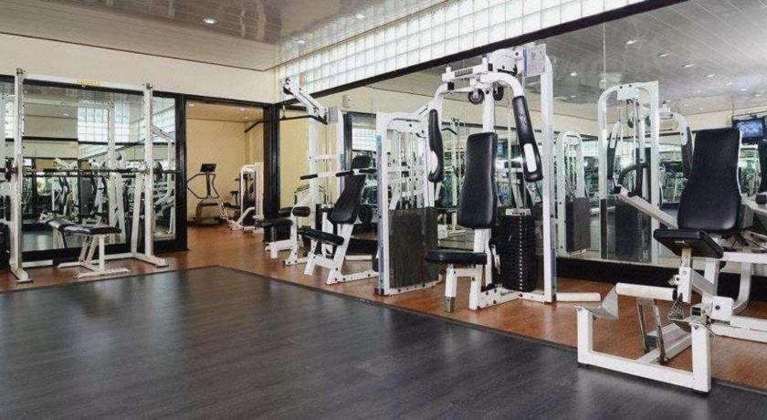 Grand Cempaka Business Hotel Джакарта Экстерьер фото